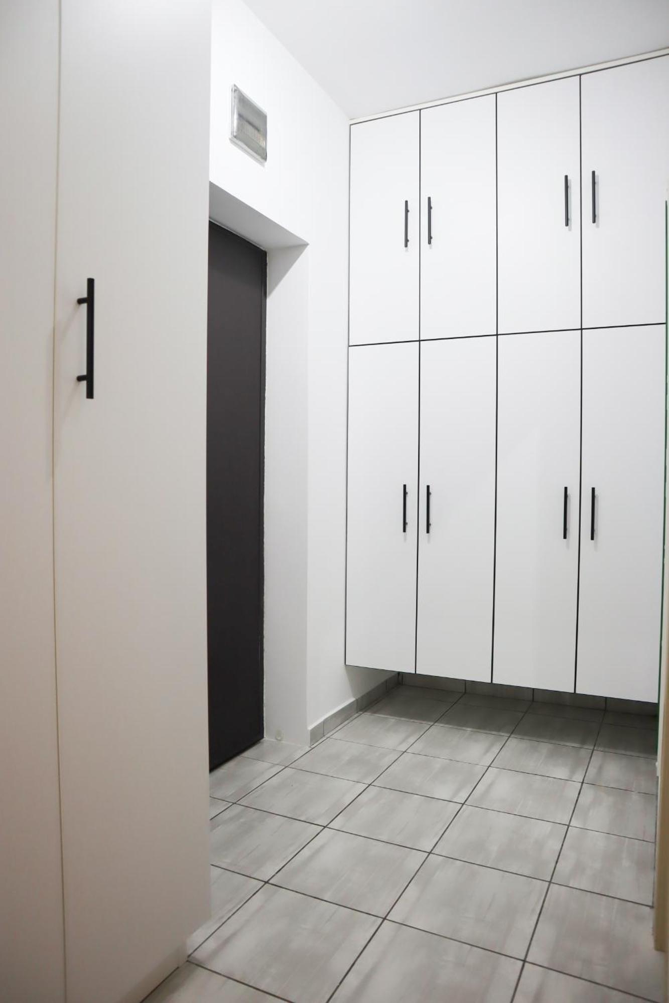 Brownix - Brown Appartement Popesti-Leordeni